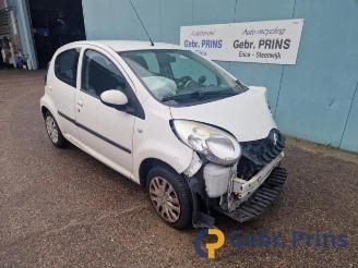 Coche siniestrado Citroën C1 C1, Hatchback, 2005 / 2014 1.0 12V 2013/4