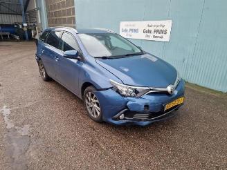 Coche siniestrado Toyota Auris Auris Touring Sports (E18), Combi, 2013 / 2018 1.2 T 16V 2018/6