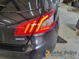 Peugeot 308 308 (L3/L8/LB/LH/LP), Hatchback 5-drs, 2013 / 2021 1.6 BlueHDi 120 picture 14