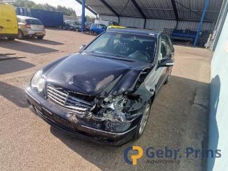 Mercedes C-klasse C (W203), Sedan, 2000 / 2007 2.2 C-200 CDI 16V picture 3