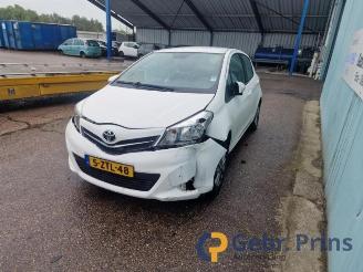 Toyota Yaris Yaris III (P13), Hatchback, 2010 / 2020 1.0 12V VVT-i picture 2
