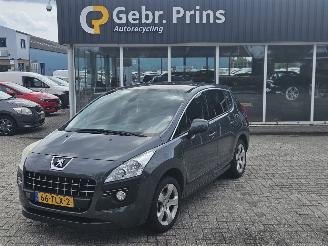 skadebil auto Peugeot 3008 1.6 VTI 16V MPV  Benzine 1.598cc 88kW (120pk) FWD 2012/4