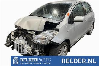 Toyota Yaris Yaris II (P9), Hatchback, 2005 / 2014 1.33 16V Dual VVT-I picture 9