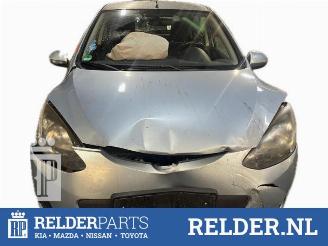 Vrakbiler auto Mazda 2 2 (DE), Hatchback, 2007 / 2015 1.3 16V S-VT 2012/7