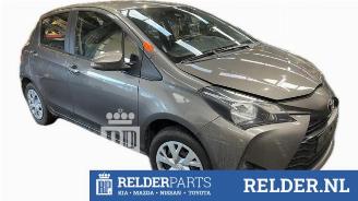 demontáž osobní automobily Toyota Yaris Yaris III (P13), Hatchback, 2010 / 2020 1.0 12V VVT-i 2018/10