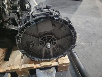 Mercedes C-klasse C-350  HYBRIDE   2.0 16V  205 KW picture 8