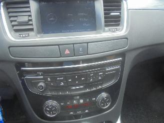 Peugeot 508 SW 1.6i HTP Executive 156pk Automaat picture 13