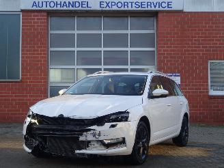 Voiture accidenté Skoda Octavia Style 2.0 TDI 110kw/150pk, Navi, Climate & Cruise, DAB+, Stoelverw. 2019/8