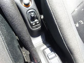 Peugeot 206 CC Cabrio 1.6-16V Quiksilver, Climate & Cruise control picture 14