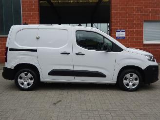Fiat Doblo PureTech 1.2i 81kw/110pk Euro6, Airco, Cruise, Camera, DAB+ picture 6