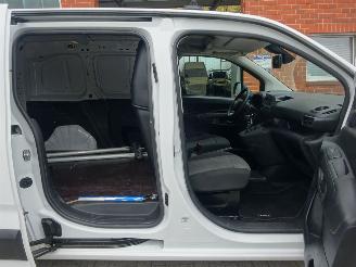 Fiat Doblo PureTech 1.2i 81kw/110pk Euro6, Airco, Cruise, Camera, DAB+ picture 7