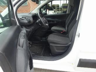 Fiat Doblo PureTech 1.2i 81kw/110pk Euro6, Airco, Cruise, Camera, DAB+ picture 13