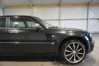 Chrysler 300 C 2.7V6 142kW Automaat Leder Airco picture 14