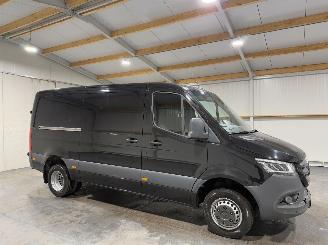 Mercedes Sprinter 317CDI 125kW Aut DUBBELLUCHT Clima RWD L2H2 picture 2