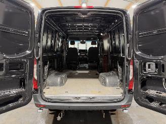 Mercedes Sprinter 317CDI 125kW Aut DUBBELLUCHT Clima RWD L2H2 picture 33