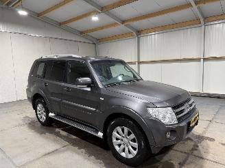 Mitsubishi Pajero 3.2 DI-D 147kW Automaat Leder 4X4 Instyle Side Window Van picture 2