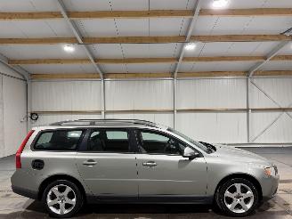Coche accidentado Volvo V-70 2.4 D5 136kW  Automaat Leder Kinetic 2008/3