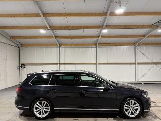 Schadeauto Volkswagen Passat 1.5TSI 110kW Automaat Highline Business R Pano 2019/7
