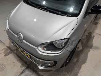 Volkswagen Up! 1.0 44kW High BlueMotion Airco picture 21