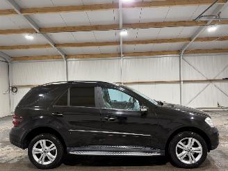Vaurioauto  passenger cars Mercedes ML 350 3.5 200kW Automaat AWD Schuifkantel 2008/3