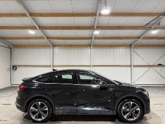 krockskadad bil auto Audi Q4 35Etron 55kWh 125kW Advanced Edition 2021/12