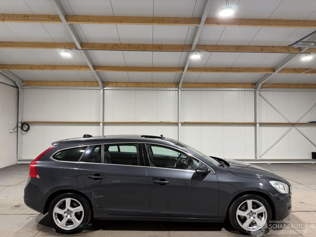 Volvo V-60 2.4D5 151kW Automaat Summum