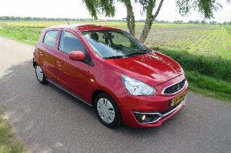 Vaurioauto  passenger cars Mitsubishi Space-star 1.0 70pk  5drs Cool + 35.000km nap Airco Nieuwstaat 2018 2018/8