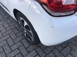 Citroën DS3 DS3 1.6 e-HDi So Chic picture 8