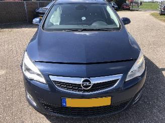 skadebil auto Opel Astra Astra 1.4 Cosmo 2010/6