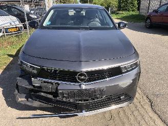 Opel Astra Astra 1.2 Edition picture 2