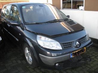 krockskadad bil auto Renault Grand-scenic 2.0 16v 99kw automaat 2005/1