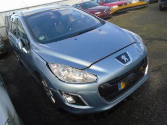 Uttjänta bilar auto Peugeot 308 HDI AUTOMAAT 2012/2