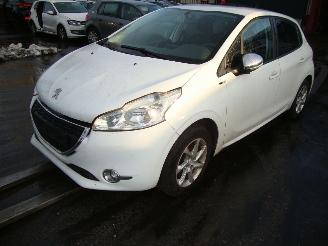 Uttjänta bilar auto Peugeot 208  2013/1