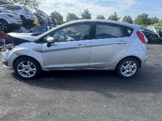 Ford Fiesta  picture 2