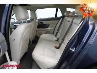 Jaguar XF Sportbrake 3.0D S Aut. Glasdak Navi Leder SHZ picture 14