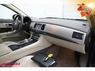Jaguar XF Sportbrake 3.0D S Aut. Glasdak Navi Leder SHZ picture 10