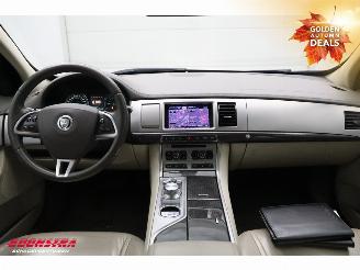 Jaguar XF Sportbrake 3.0D S Aut. Glasdak Navi Leder SHZ picture 11