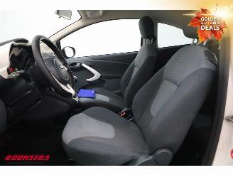 Ford Ka 1.2 Titanium Airco Bluetooth LMV picture 8