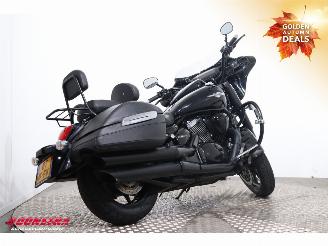 Suzuki  C 1500 BT Intruder ABS Apple/Android Radio 32.752 km! picture 3