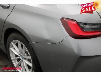 BMW 3-serie 330e Schuifdak 360° LED Cruise SHZ 4.216 km! picture 13