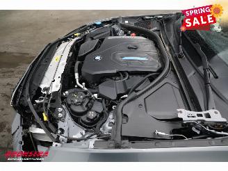 BMW 3-serie 330e Schuifdak 360° LED Cruise SHZ 4.216 km! picture 9