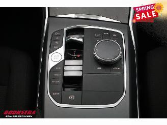 BMW 3-serie 330e Schuifdak 360° LED Cruise SHZ 4.216 km! picture 30