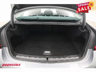 BMW 3-serie 330e Schuifdak 360° LED Cruise SHZ 4.216 km! picture 32