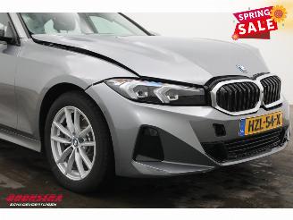 BMW 3-serie 330e Schuifdak 360° LED Cruise SHZ 4.216 km! picture 5