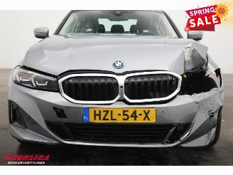 BMW 3-serie 330e Schuifdak 360° LED Cruise SHZ 4.216 km! picture 6