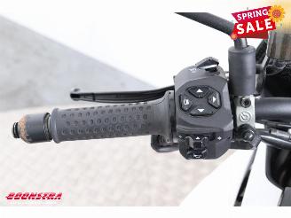 Moto Guzzi  V100 Mandello LED Cruise BY 2023 picture 19