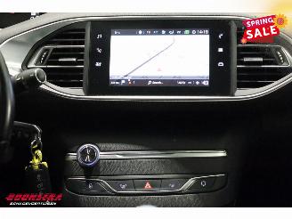 Peugeot 308 SW 1.5 BlueHDi Active Pano Leder Navi Clima Cruise PDC 104.203 km! picture 14