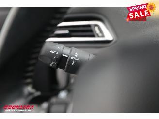 Peugeot 308 SW 1.2 PureTech Active Pano Navi Clima Cruise PDC AHK picture 16