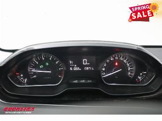 Peugeot 208 1.2 PureTech Blue Lion 5-DRS Navi Airco Cruise Bluetooth PDC picture 19