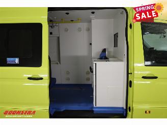 Volkswagen Crafter 2.0 TDI 175 PK DSG Ambulance RTW 2X Schuifdeur Leder Lucht 360° Camera picture 8